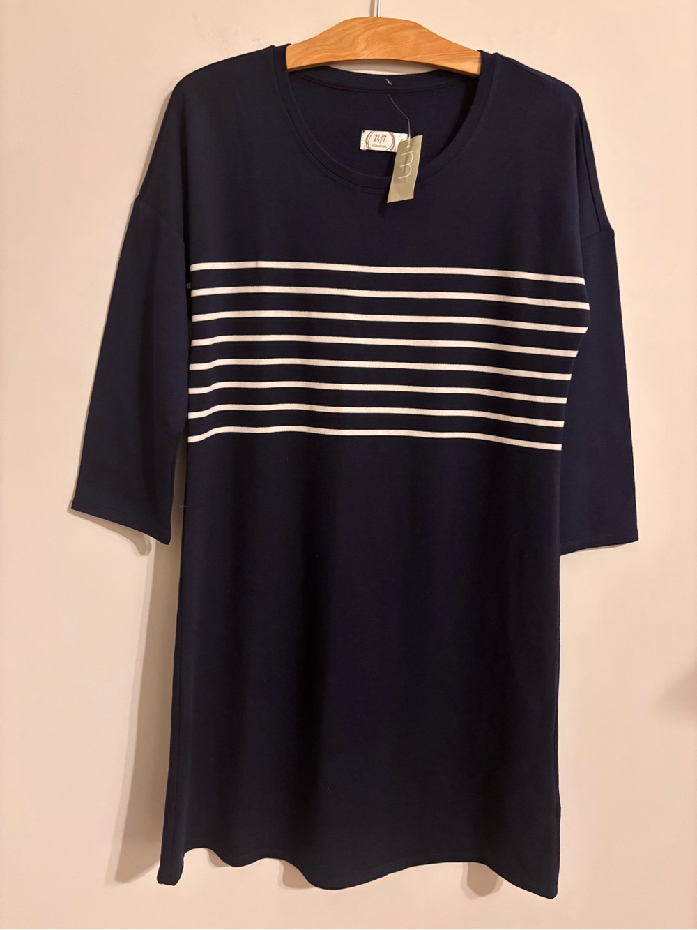24/7 Maurices NWT Soft Knit Navy White Dress